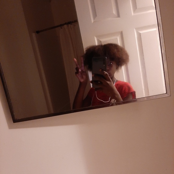 Meet your Posher, Shalonda - Picture 1 of 1